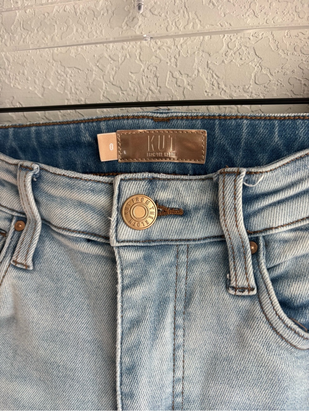 KUT From The Kloth Connie Light Wash High Rise Slim Straight Jeans Size 0 - Picture 2 of 8